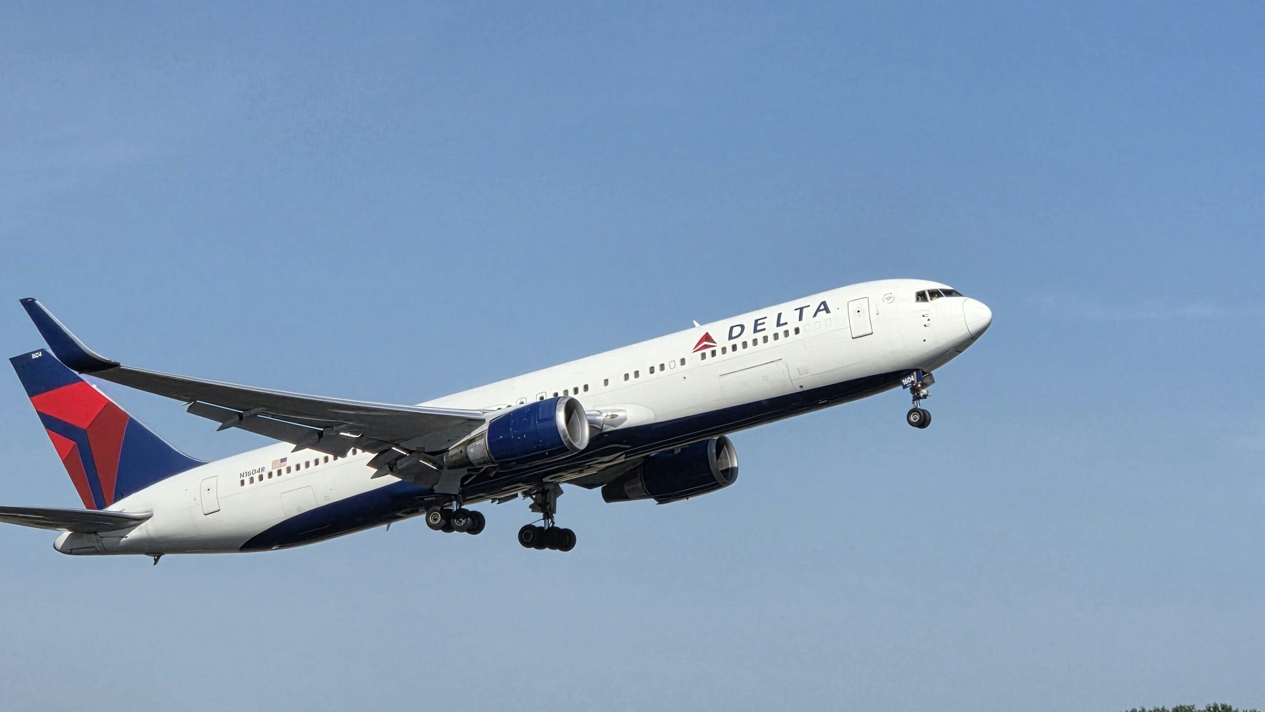 Delta Flight DL275 Diverted LAX: What Really Happened & What Travelers Should Know